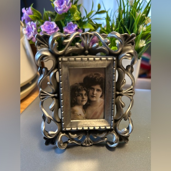 Mini Square Metal Photo Frame - Picture 1 of 3